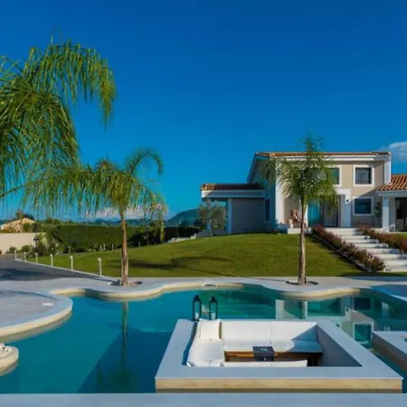 ヴィラ Premium Zakynthos 5 Bedrooms Nezuko Spacious Furnished Sun Terrace Outdoor Dining And Sitting Area Private Outdoor Pool And, *
