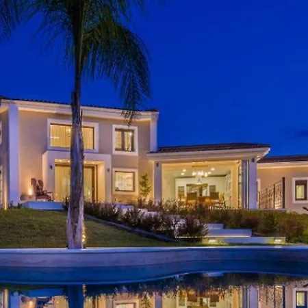 Premium Zakynthos 5 Bedrooms Nezuko Spacious Furnished Sun Terrace Outdoor Dining And Sitting Area Private Outdoor Pool And, Sarakinádhon